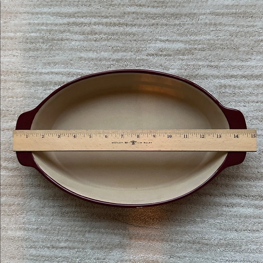 Like New PAMPERED CHEF Family Tradition Stoneware Oval Baker Casserole Cranberry